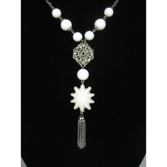 Laguna Y Shaped Necklace 18 in Tassel Silvertone Chain MOD  Vintage 1960s Choker - Picture 3 of 6